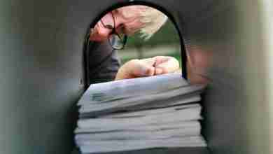 Bigstock A Man Delivering Or Receiving 25917017 390x220