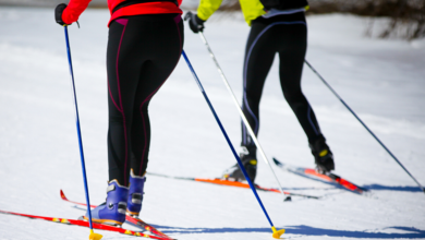Skiing 390x220