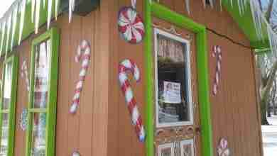 Charles City Santa House 390x220