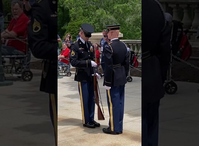 27th Waterloo Honor Flight Veterans Get Front Row Seat At Arlington Cemetery 4kmBU3TRaDM 4653958 640x470