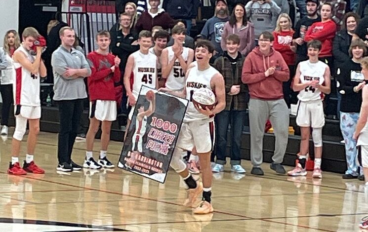Bo Harrington Passes 1000 Points 745x470