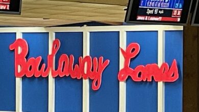 Bowlaway Lanes 390x220