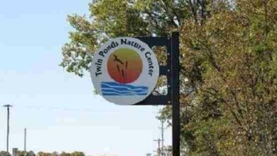 Twin Ponds Sign 7704185 390x220