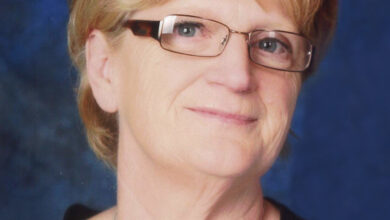 Houdek Diane Cropped 390x220