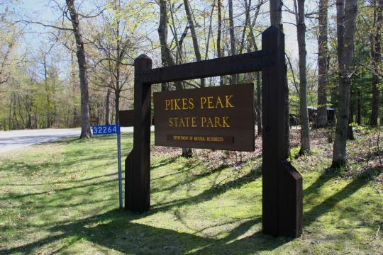 Pike's Peak State Park, picture courtesy of the Iowa DNR.