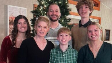 Erik Smith Family 390x220