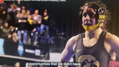 Luft Wrestles For Hawkeyes 390x220